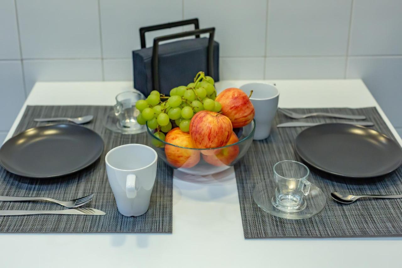 Imperium House - Appartamento Con Giardino Privato, 3 Minuti Da Metro Piazza Bologna, A-C, Рим Екстериор снимка